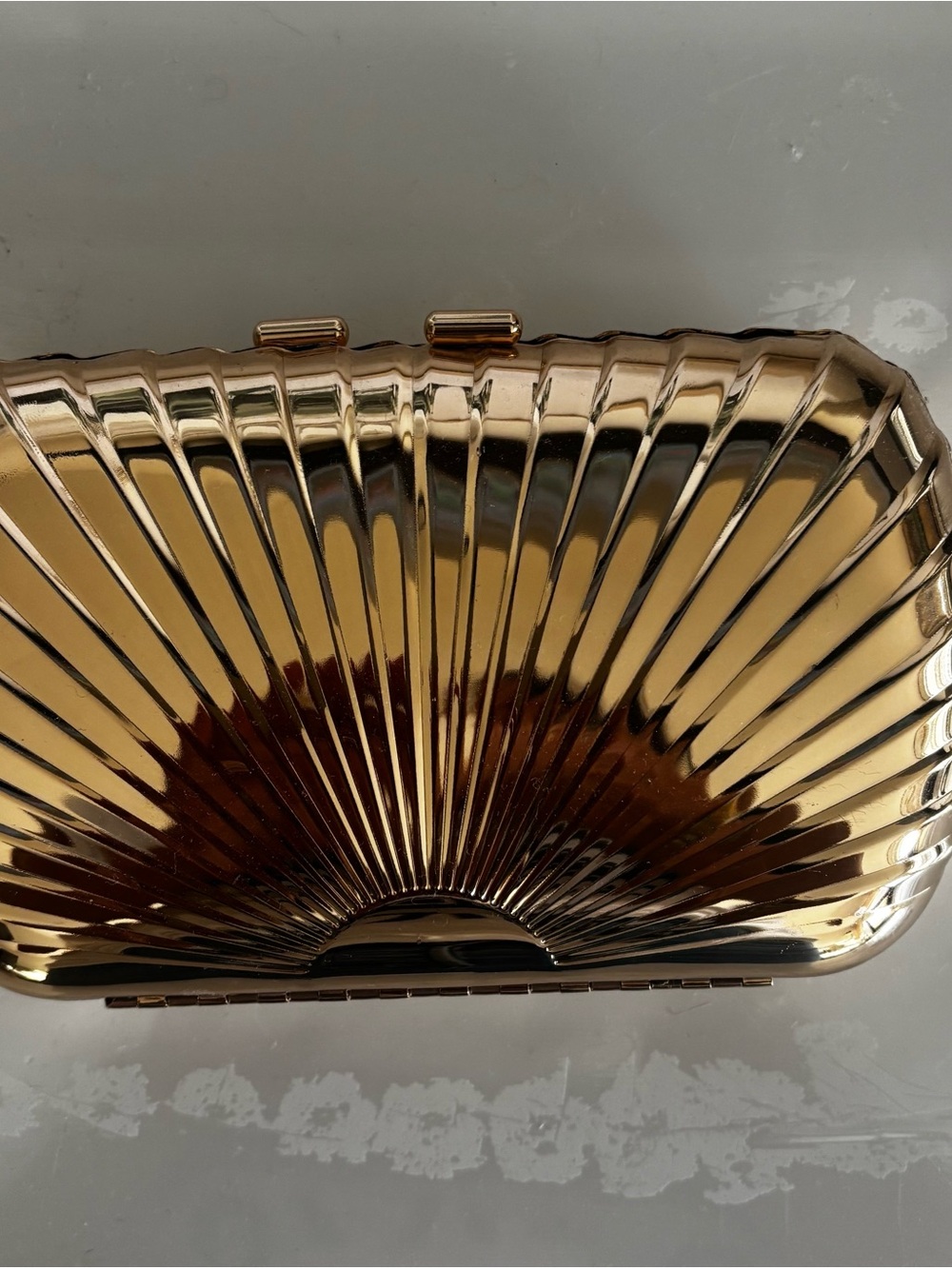 Gold Metallic Shell Clutch Bag - Elegant Evening Handbag - Picture 2 of 5